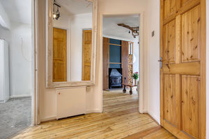 Hallway- click for photo gallery